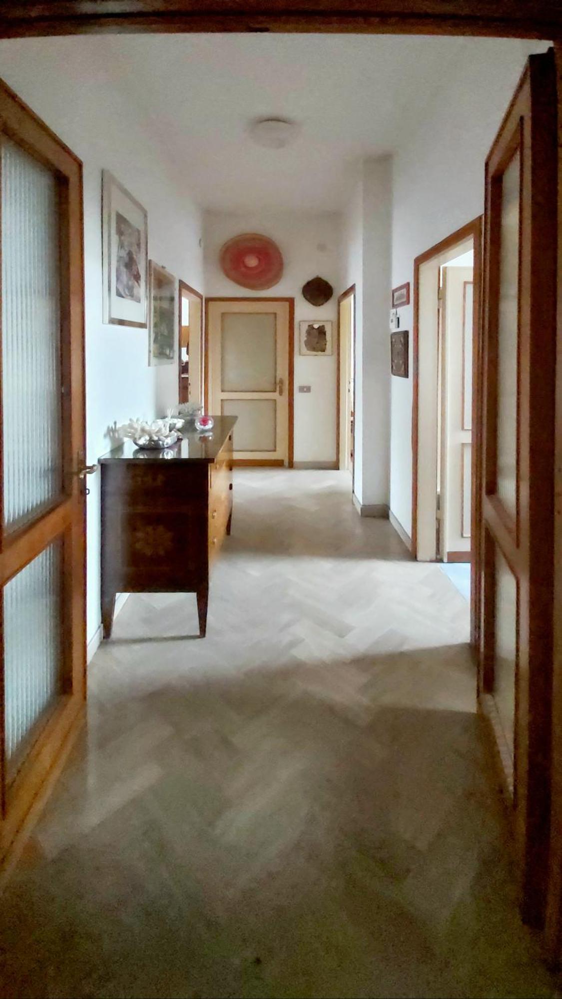 Jf Yellow - Ideal Location Away From The Crowds And Close To The Tramline Stop - Only Female Guests Or Couples * Florence